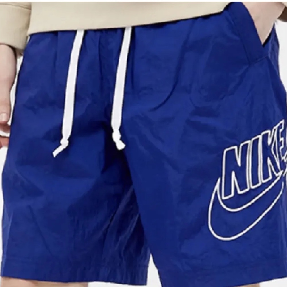 Nike Sportswear Alumni Woven Flow Shorts Men’s Size Medium Royal Blue Mesh Lined